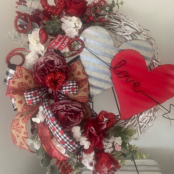 Valentine’s Wreath,Grapevine Wreath,Valentine’s decor,door hanger,wall hanger - Picture 7 of 11